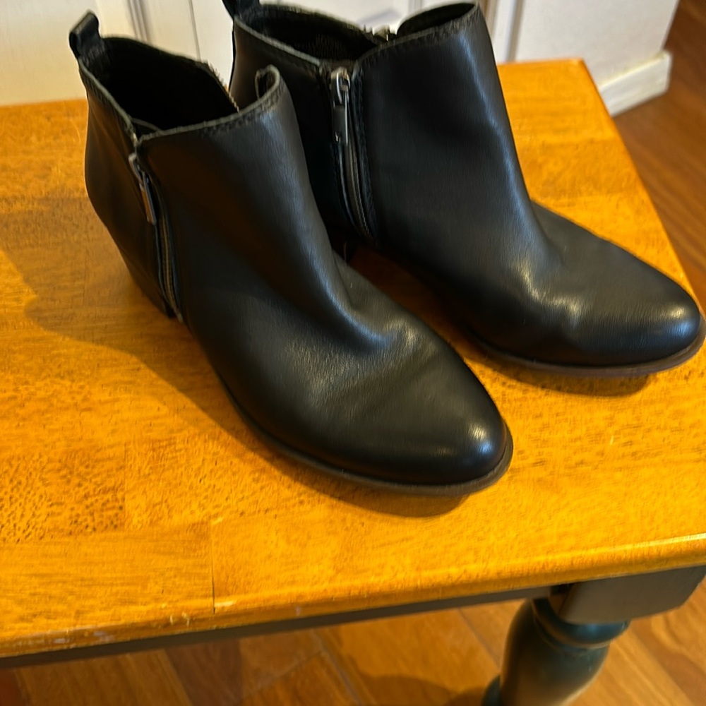 Lucky Brand Black Leather Ankle Boots